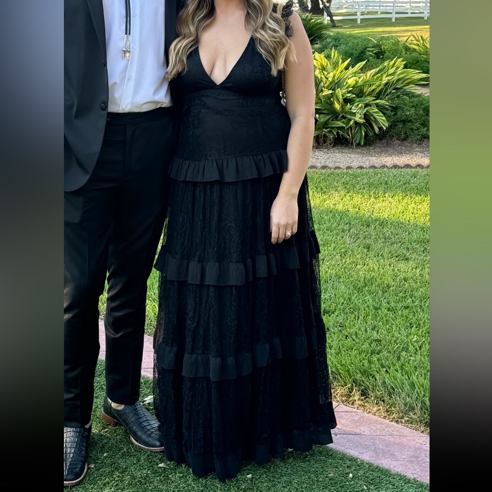 Lulus Marvelous Darling Black Lace Ruffled Tiered Maxi Dress